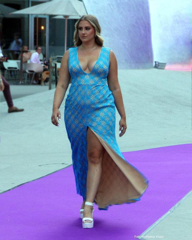Abendmode Blaues Jacard-Kleid 1