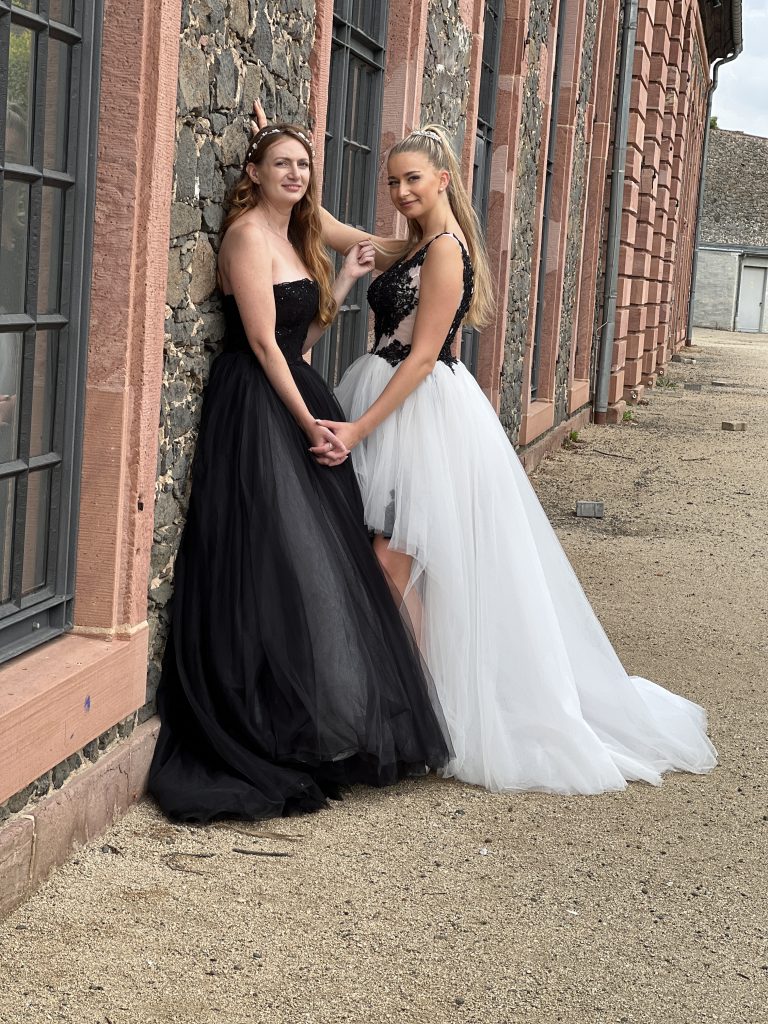 Schwarz-Weisse Brautkleider für LGBTQ